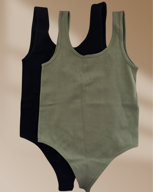 BASIC SLEEVELESS BODYSUIT